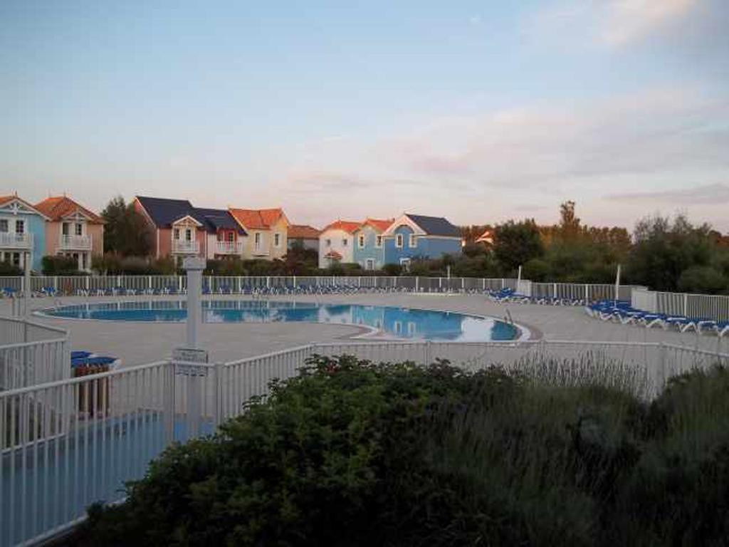 3 Bedrooms Holiday Home Golf Resort Port-Bourgenay Talmont-Saint-Hilaire Szoba fotó